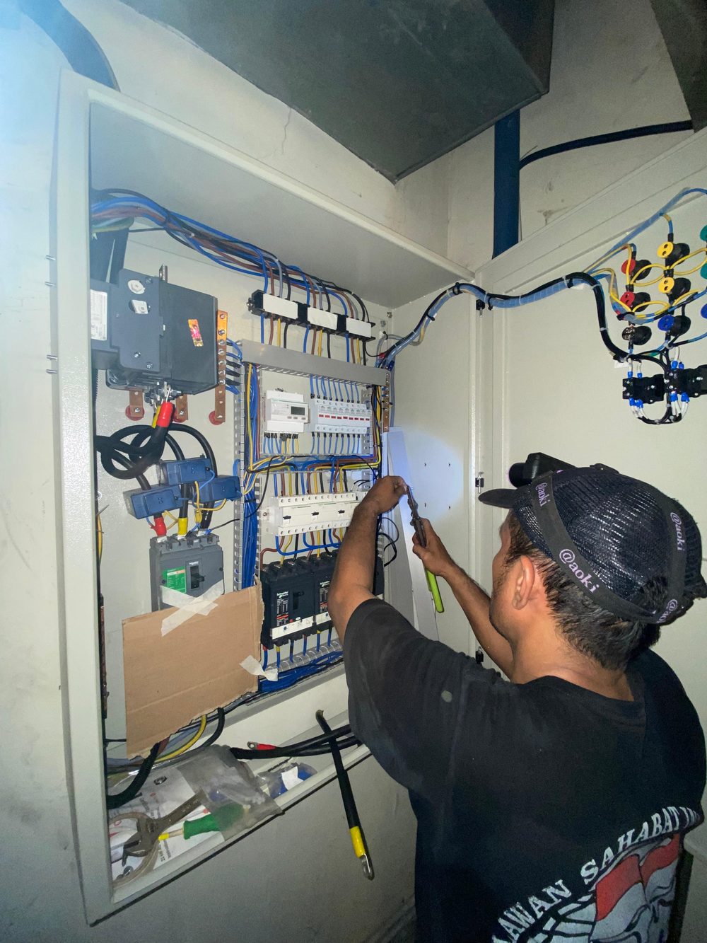 Manufaktur & perakitan LV Panel / Switchgear PT Power Sahabat Indonesia