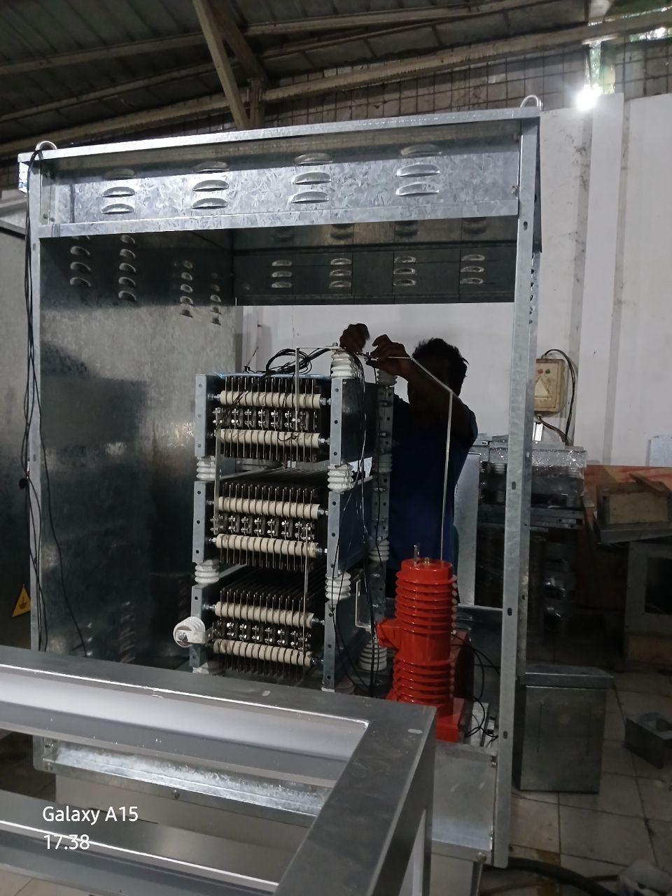 Produksi NGR (Neutral Grounding Resistor) di workshop PT Power Sahabat Indonesia