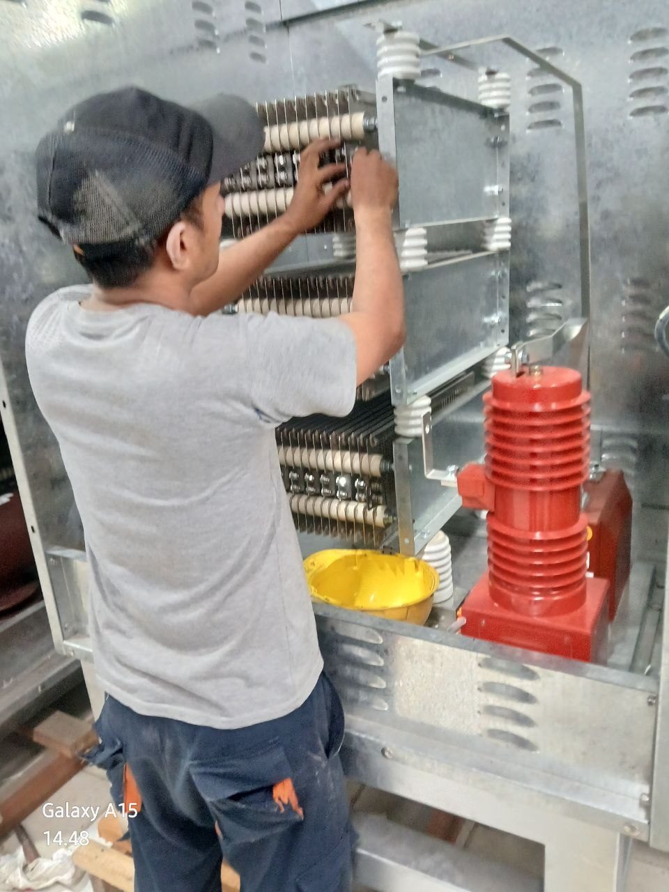 Produksi NGR (Neutral Grounding Resistor) di workshop PT Power Sahabat Indonesia